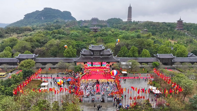 xe taxi hà nội bái đính